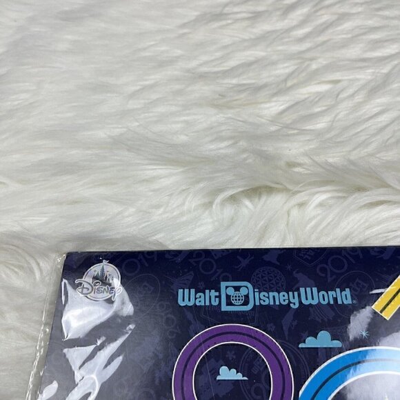 NEW Walt Disney World 2018-2019 16 Month Photo Wall Calendar Collectible Mickey - Picture 4 of 10